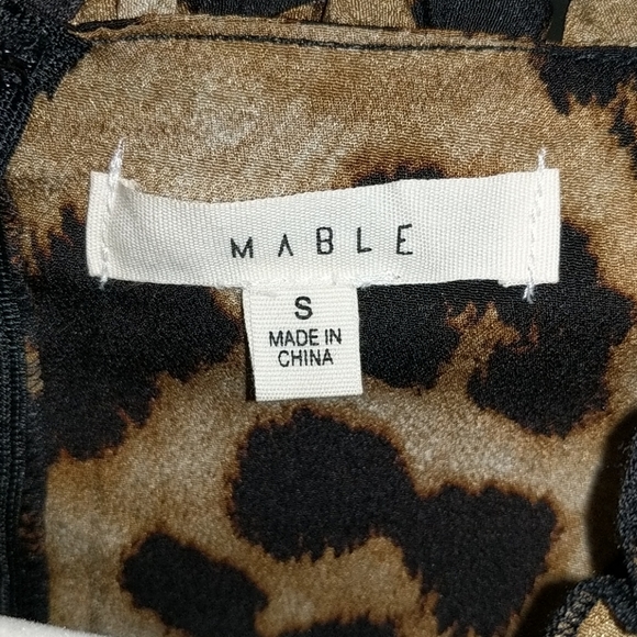 Flowy deep V cheetah dress - Picture 5 of 5